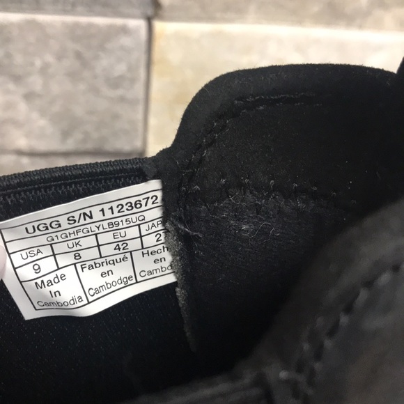 UGG Men Gatson Waterproof Chelsea Boot - Picture 7 of 9